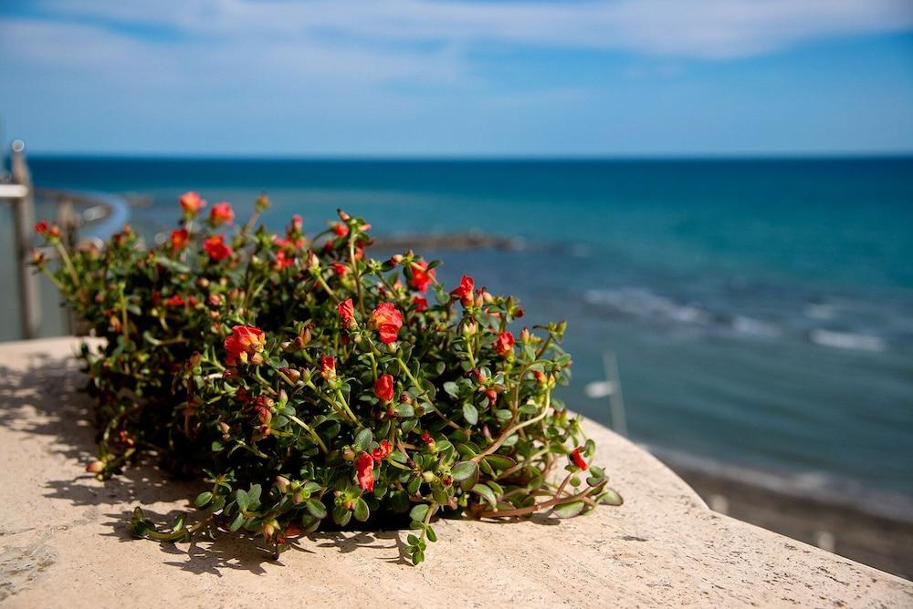 Smy Aran Blu Roma Mare (adults Only) Ostia