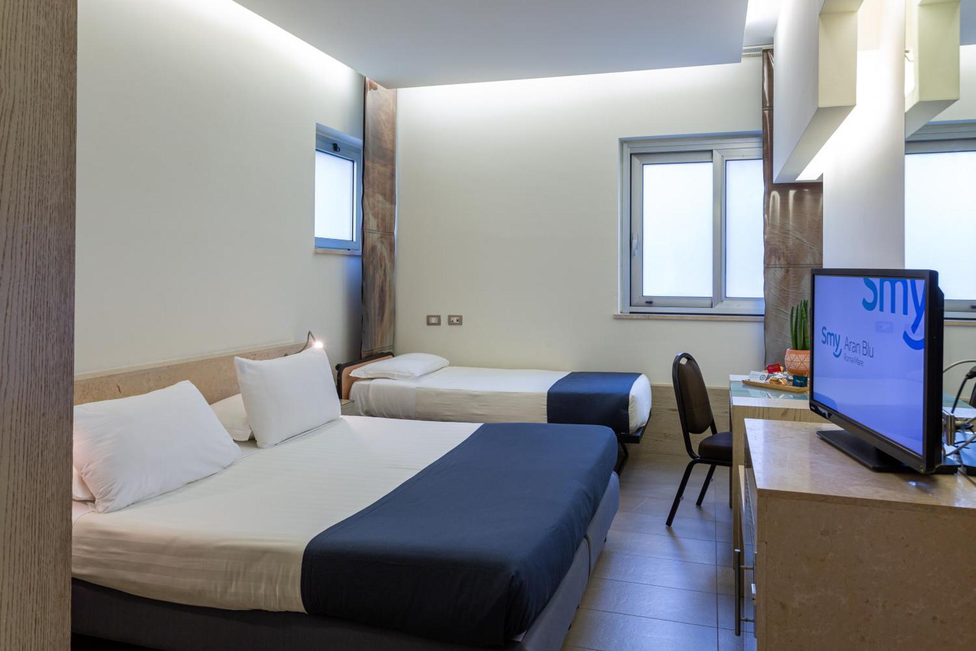 Smy Aran Blu Roma Mare (adults Only)